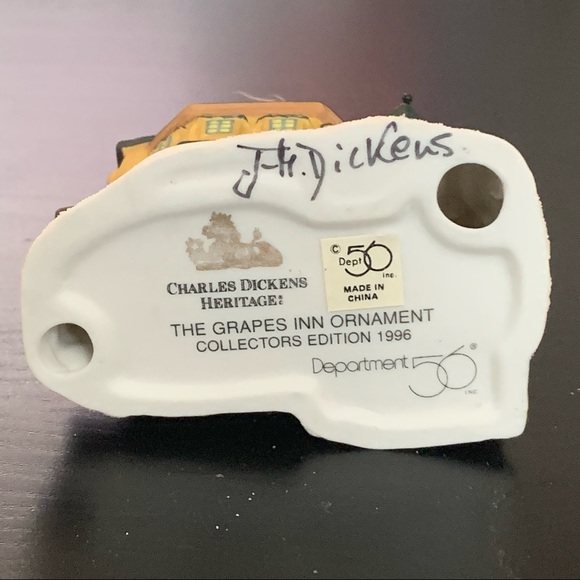 Department 56 Dickens Heritage The Grapes Inn 1996 Collector’s Edition Ornament - Picture 13 of 16
